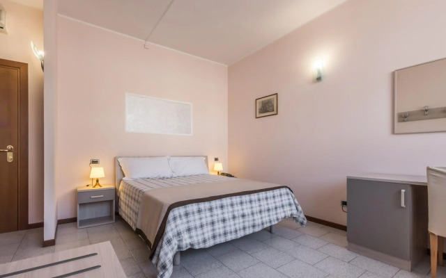 Hotel Maris