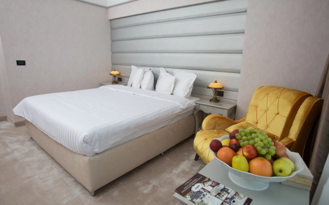 Phoenicia Grand Hotel