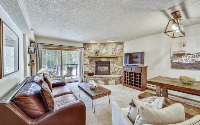 Atrium 003 1 Bedroom Condo by RedAwning