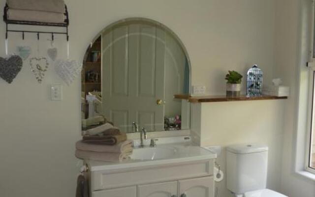 Cedarview Bed & Breakfast