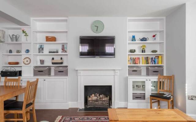 Newly Refurbished 2 Bedroom Flat in Fulham