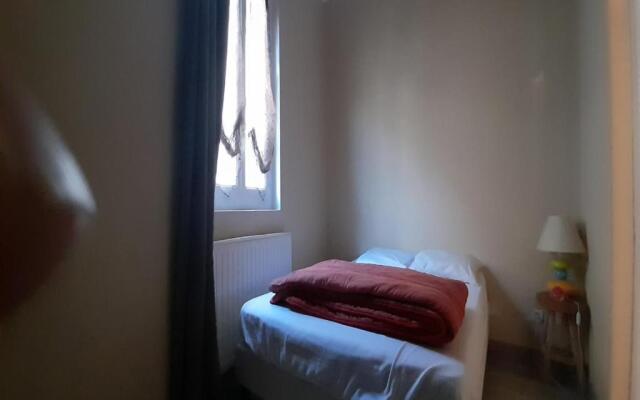 Meublé 2 chambres Wifi balcon 52m2 Centre La Bourboule