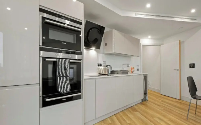 One Bedroom apartment in Aldgate