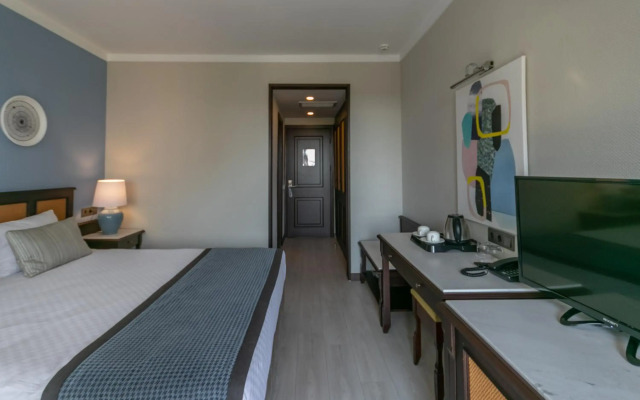 Lara Park Hotel