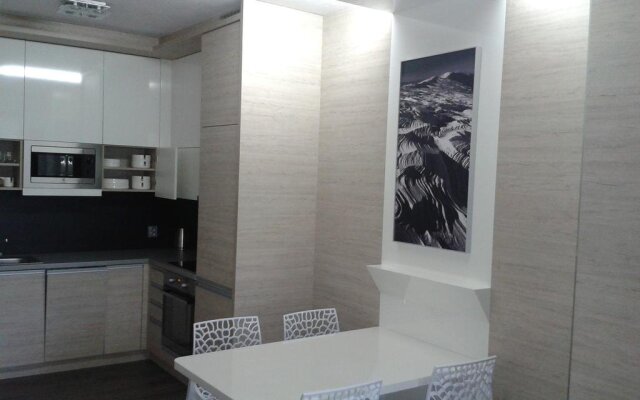 Hotel Pecr Well