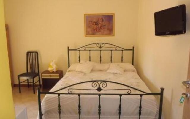 B&b Delfinia