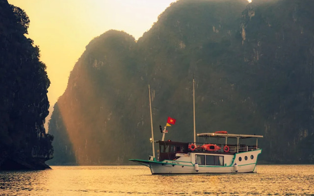 L'Azalee Classic Day Cruise 4,5 hours