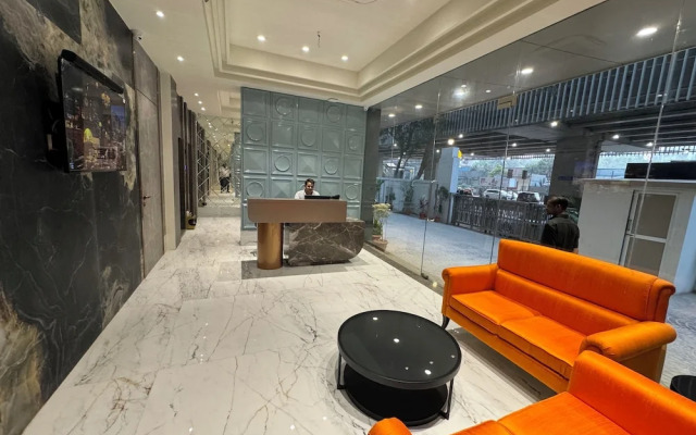 Hotel Mumbai House Valnai Malad