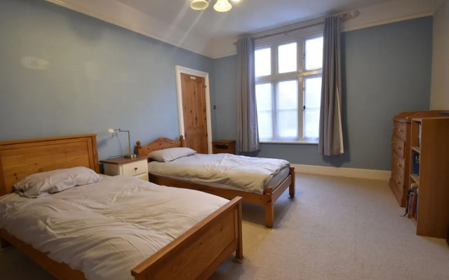 Charming Holiday Home in Leamington Spa Near Jephson Garden