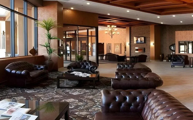 Coast Lethbridge Hotel & Conference Centre