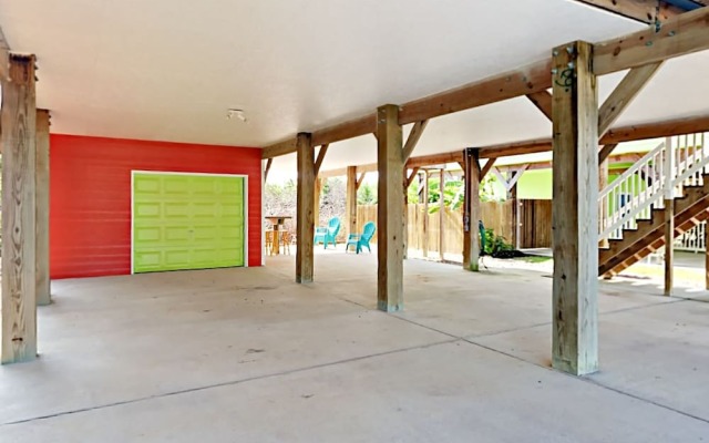 Doodle Digs - Three Bedroom Home