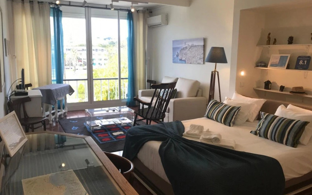 Rent4rest Estoril Beachfront Apartment - Studio