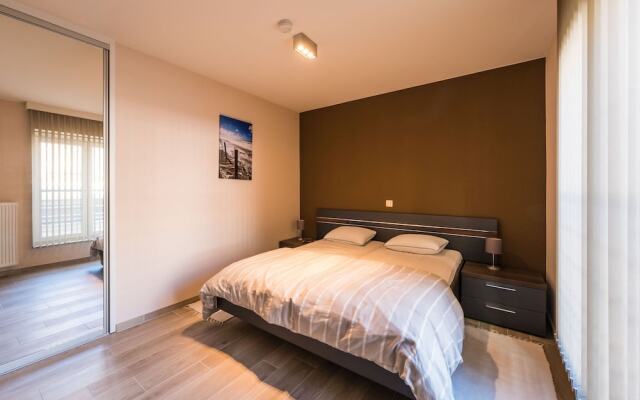 Moorea City Center Apartment