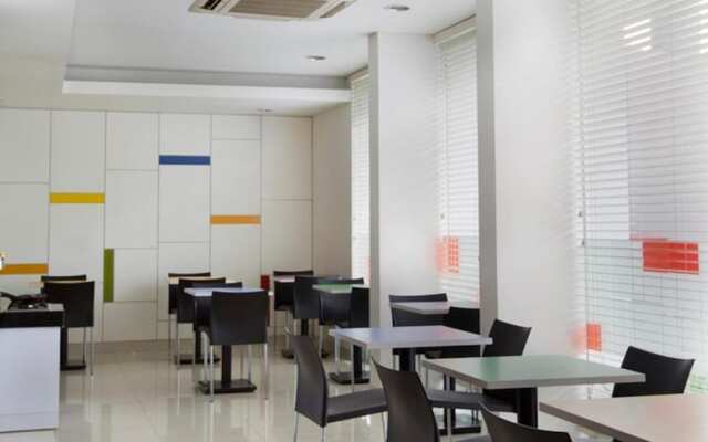 Amaris Hotel Panglima Polim 1