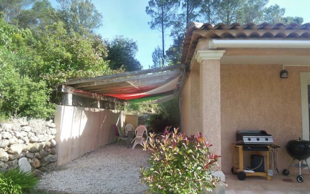 Spacious Holiday Home in Lorgues With Private Pool