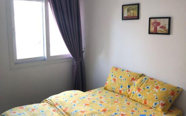 Easy Access. Comfortable Space. Central Location.