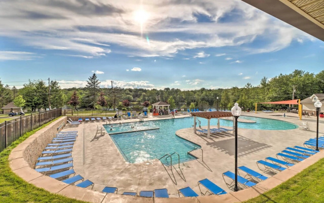 Pet-friendly Pocono Vacation Rental w/ Lake Access