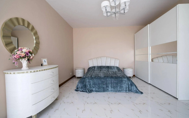 Luxury Apartment at Karon Hill