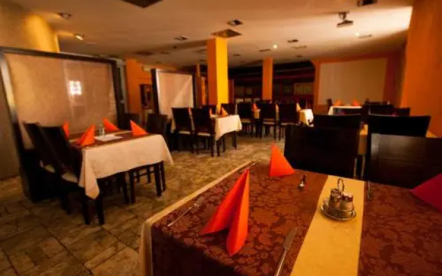 Gold Club Hotel & Casino