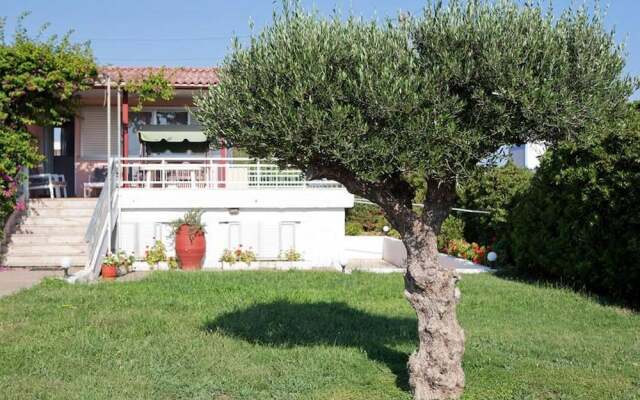 Holiday Home 4 Ananas, Only 70m far From the Beach