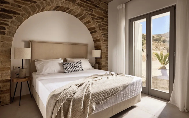 Thea Luxury Villas Ios