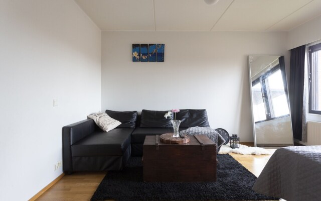 2ndhomes Compact Studio w Sauna
