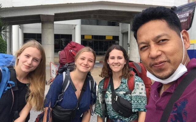 You In House URT Surathani Airport