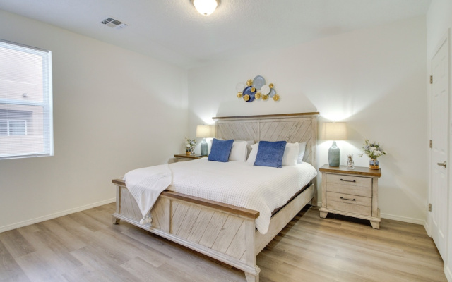 3 Mi to Downtown: Wfh-friendly ABQ Townhome!