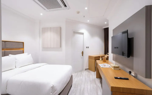 Plaza Athenee Hotel Kuwait