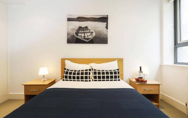 Lemon Apartments