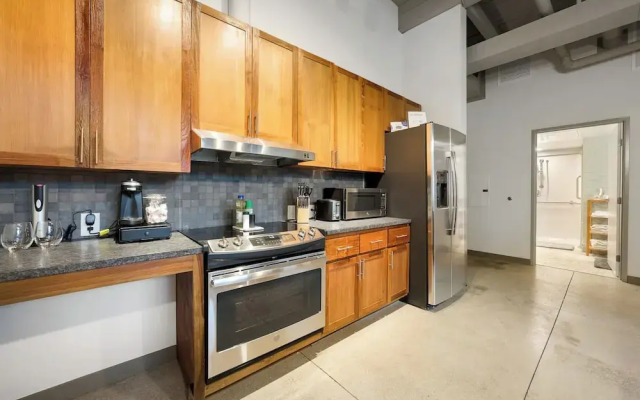 2125 Superior Living