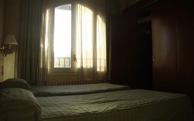 Hostal Victor