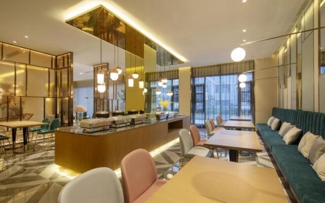 Overseas Chinese Hotel