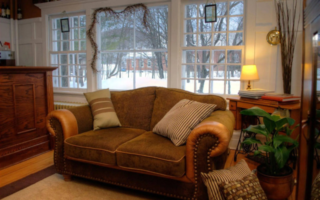 Au Clos Rolland Couette & Cafe