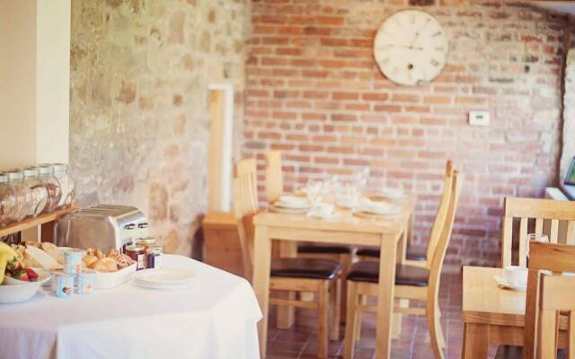 Broncoed Uchaf Country Guest House