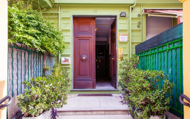 Green Apartment in the Center by Wonderful Italy