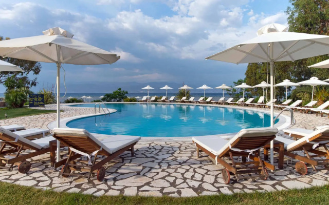 Chrismos Luxury Suites and Studios