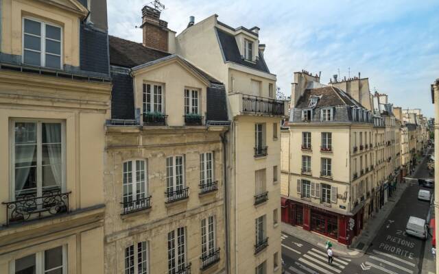 Canal House Paris