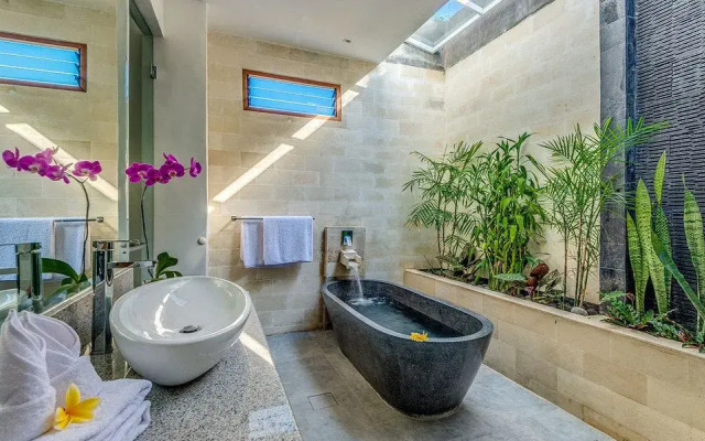 Villa Alchemy