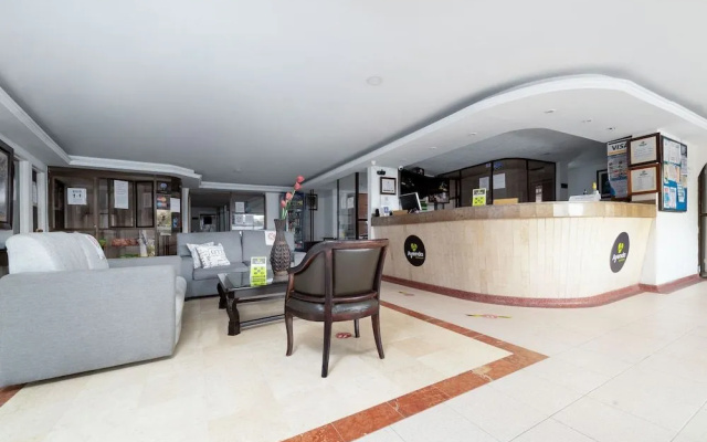 Hotel Ayenda Travel Blue 1705