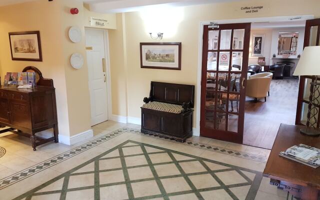 Roade House Hotel