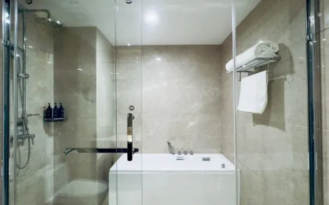 Tianfeng International Hotel – Bathroom – Shenmu
