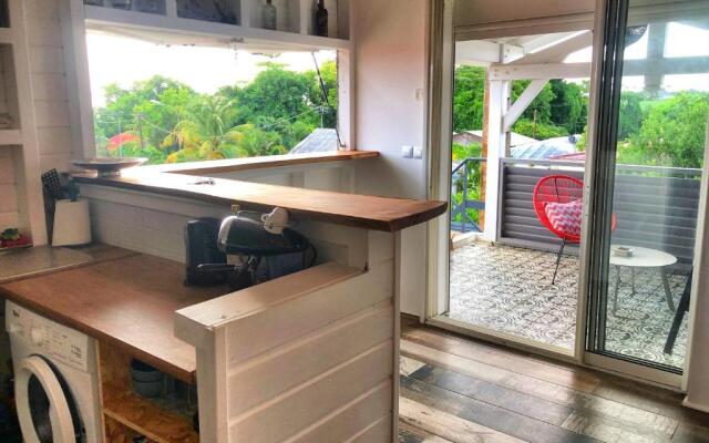 Gîte Ti Paradis. 2 chambres. Entre Deshaies et Sainte Rose.