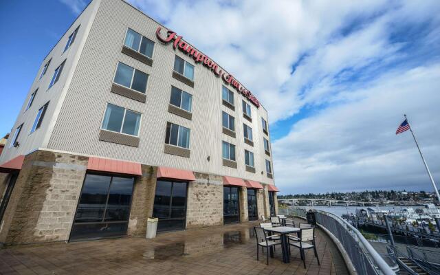 Hampton Inn & Suites Bremerton