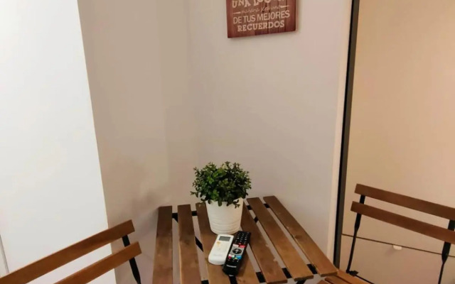 Pequeño Alojamiento con Mini Piscina - NO climatizada