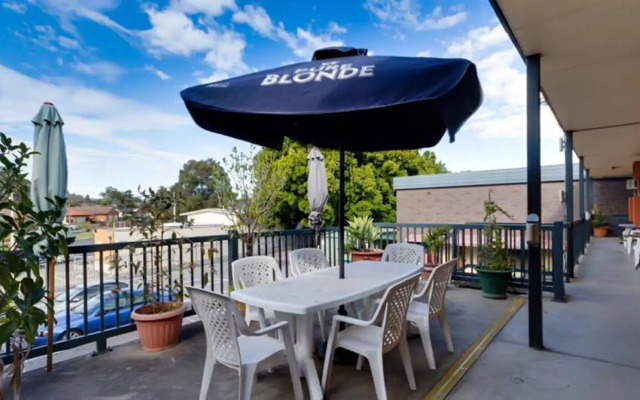 Enfield Motor Inn