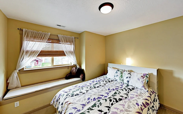 Posh - 3 Br Home