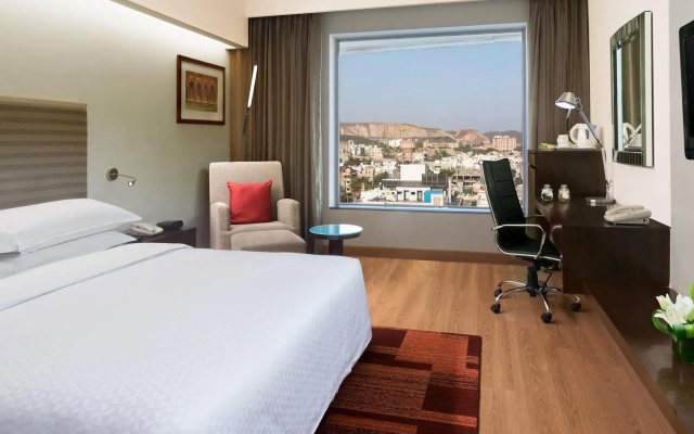 Four Points by Sheraton Jaipur, City Square