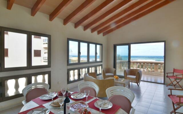 Mallorca Beach Front Line Apartment 6 Pers