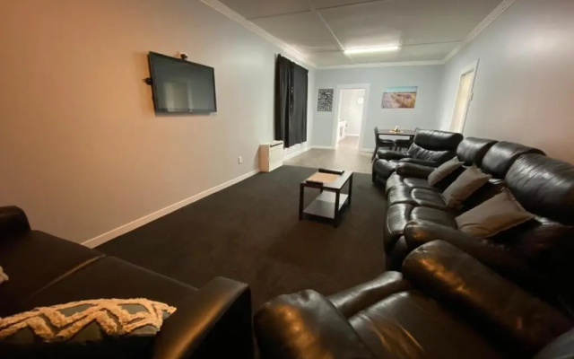 Motupōhue Base Holiday Home - 2 bedroom House